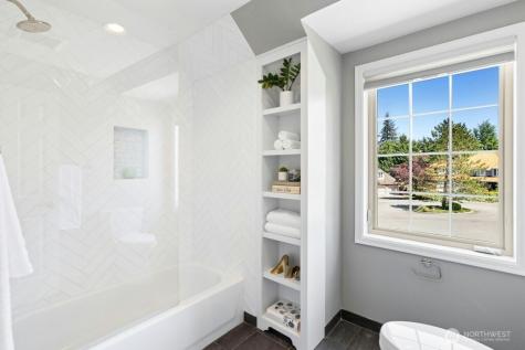 4649 225th Avenue SE Sammamish WA 98075