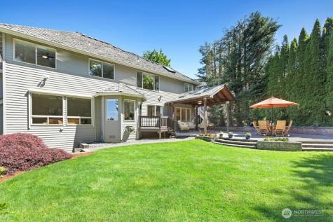 4649 225th Avenue SE Sammamish WA 98075