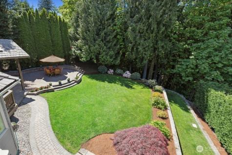 4649 225th Avenue SE Sammamish WA 98075