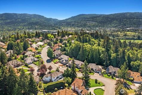 4649 225th Avenue SE Sammamish WA 98075