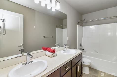 8312 8th Place SE Lake Stevens WA 98258