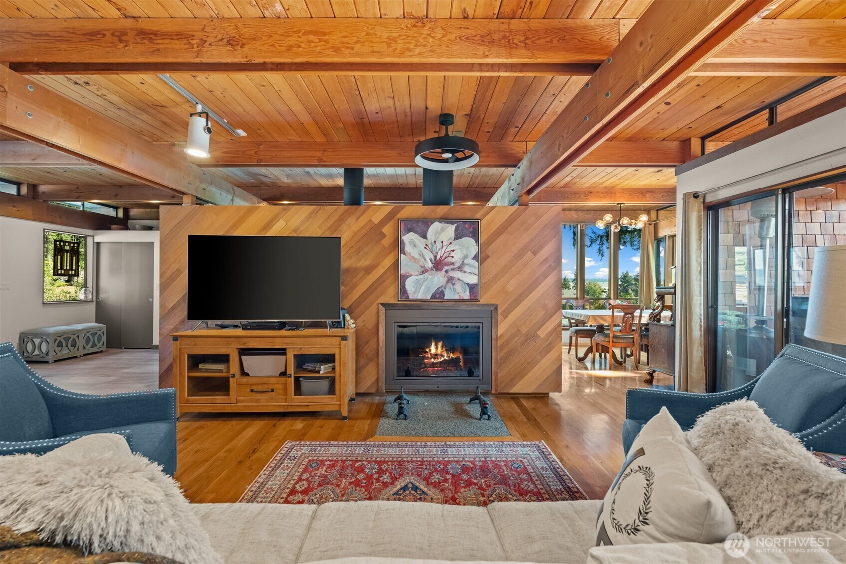1130 Queets Drive Fox Island WA 98333