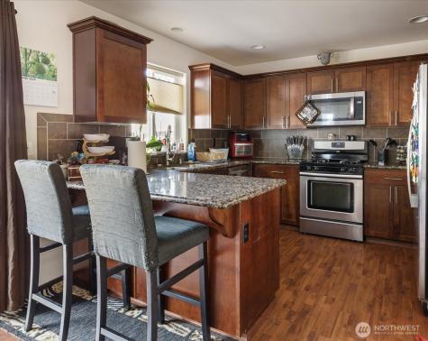 2375 SW Navigator Loop Oak Harbor WA 98277