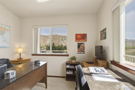 275 E Emerson Drive Orondo WA 98843