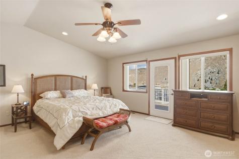 275 E Emerson Drive Orondo WA 98843