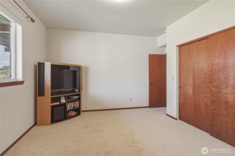 275 E Emerson Drive Orondo WA 98843
