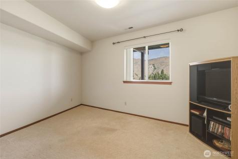 275 E Emerson Drive Orondo WA 98843