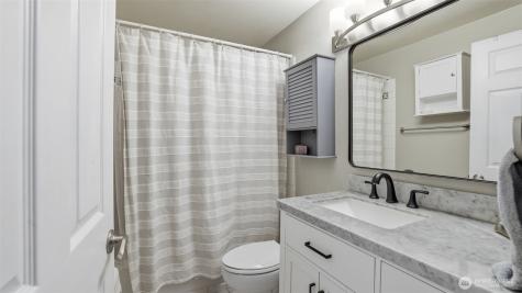 840 211th Place NE Sammamish WA 98074