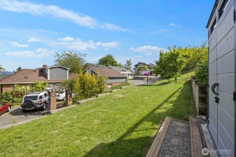 9818 63rd Avenue S Seattle WA 98118