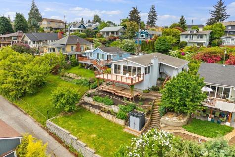 9818 63rd Avenue S Seattle WA 98118