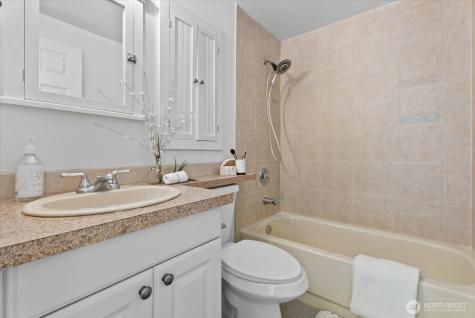 15122 122nd Court NE Kirkland WA 98034