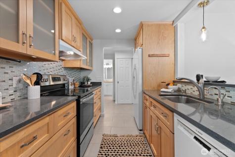 15122 122nd Court NE Kirkland WA 98034