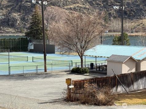505 Beach Street Pateros WA 98846