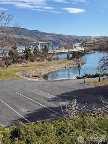 505 Beach Street Pateros WA 98846
