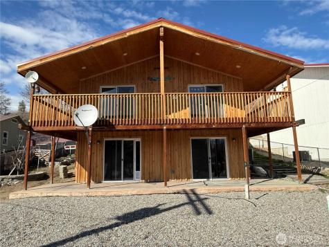 505 Beach Street Pateros WA 98846