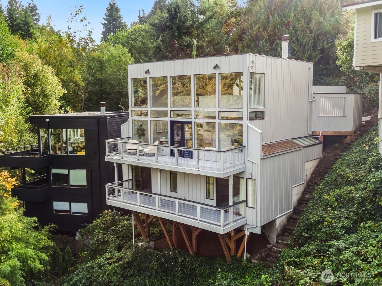 1932 NW 98th Street Seattle WA 98117