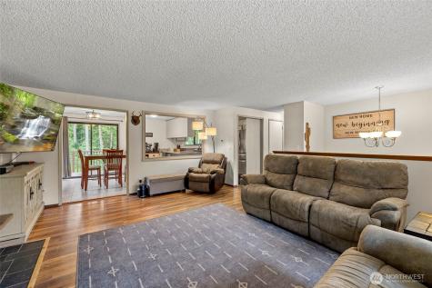 740 Nature Lane Coupeville WA 98239