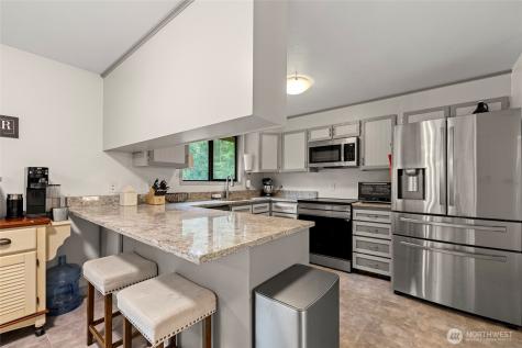 740 Nature Lane Coupeville WA 98239