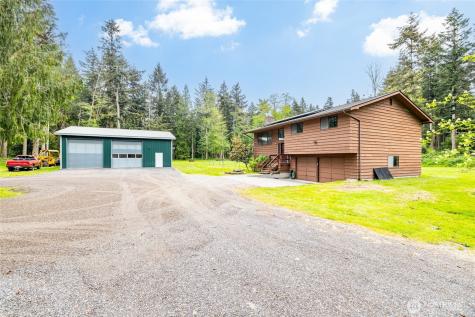 740 Nature Lane Coupeville WA 98239