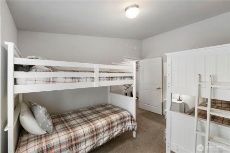 138 Sherwood Lane Packwood WA 98361