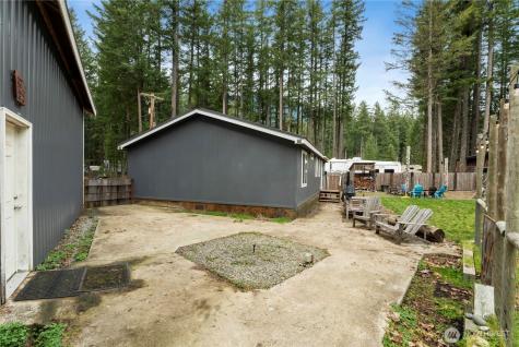 138 Sherwood Lane Packwood WA 98361