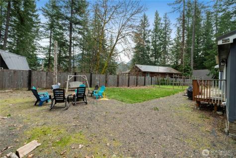 138 Sherwood Lane Packwood WA 98361