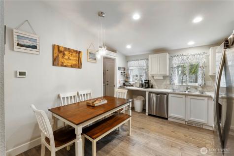 138 Sherwood Lane Packwood WA 98361