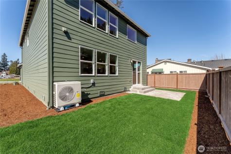 12819 8th Avenue E Tacoma WA 98445