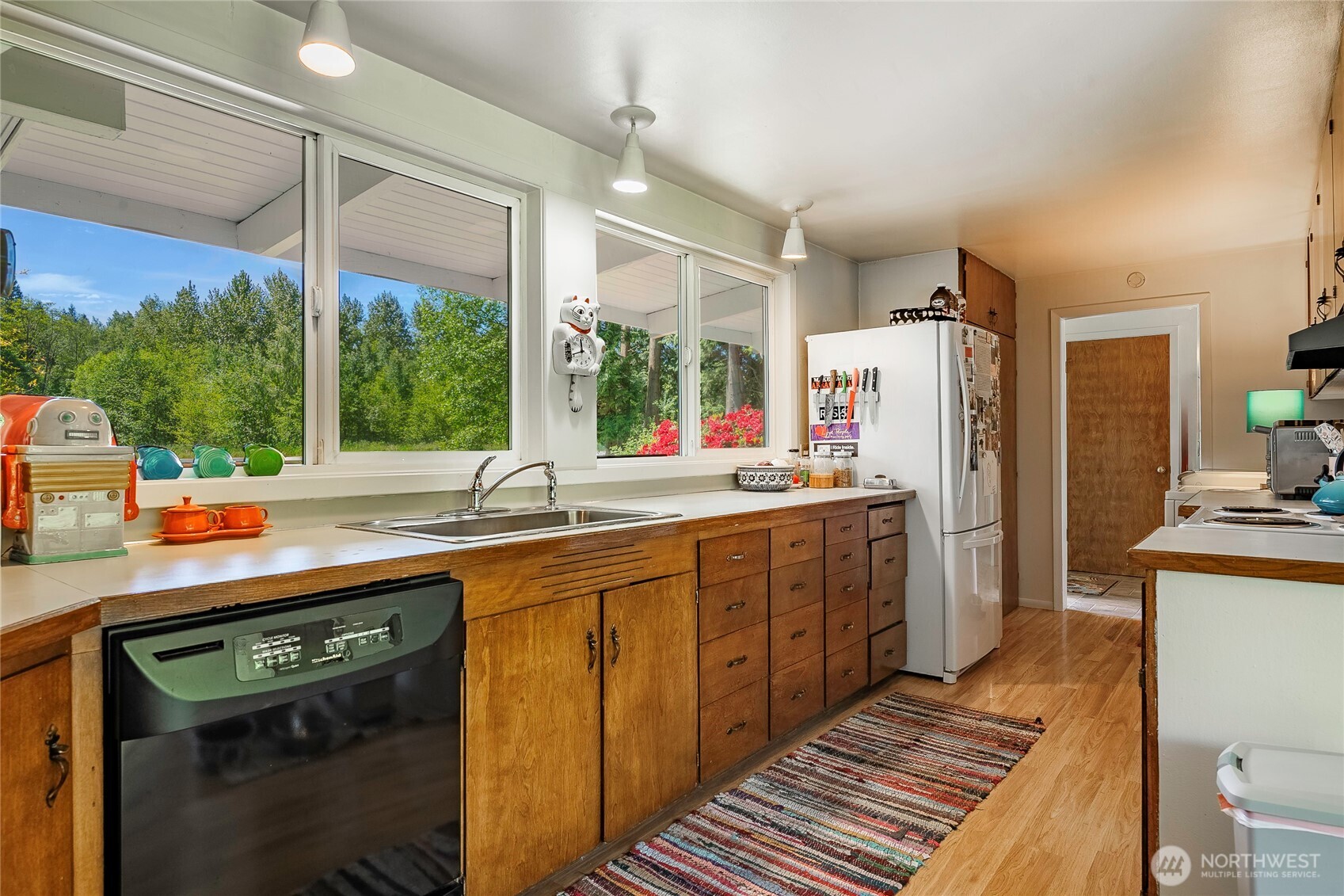 4950 Lincoln Birch Bay WA 98230