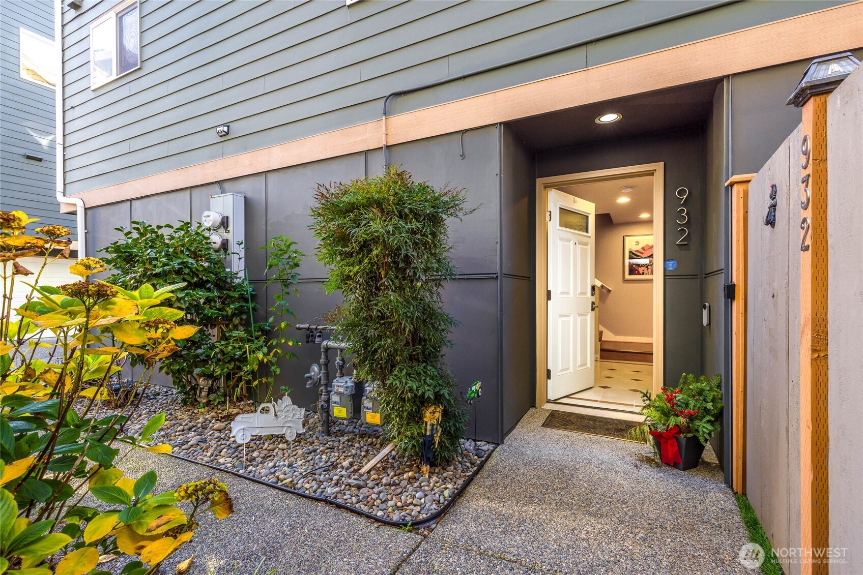 932 N 96th Street Seattle WA 98103