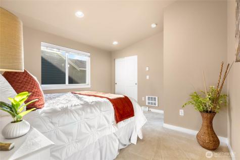932 N 96th Street Seattle WA 98103