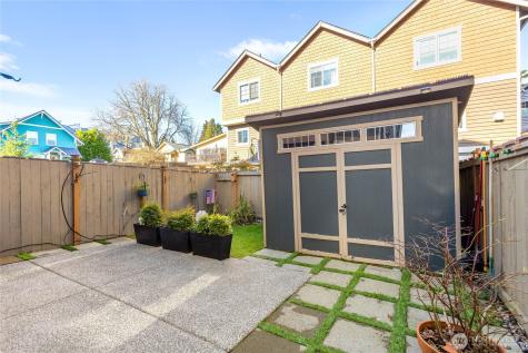 932 N 96th Street Seattle WA 98103