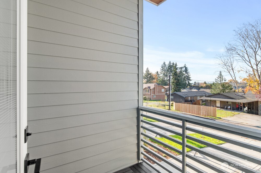 12814 66th Avenue S Seattle WA 98178