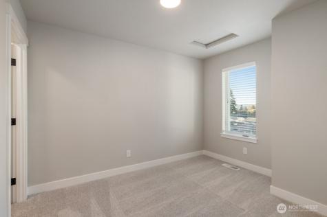 12814 66th Avenue S Seattle WA 98178