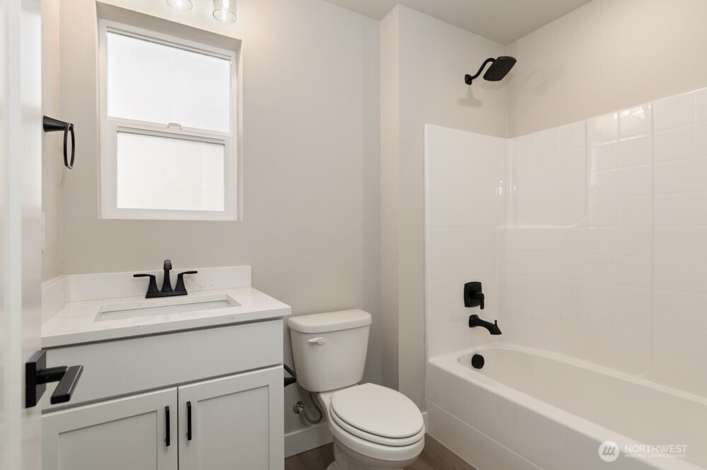 12814 66th Avenue S Seattle WA 98178