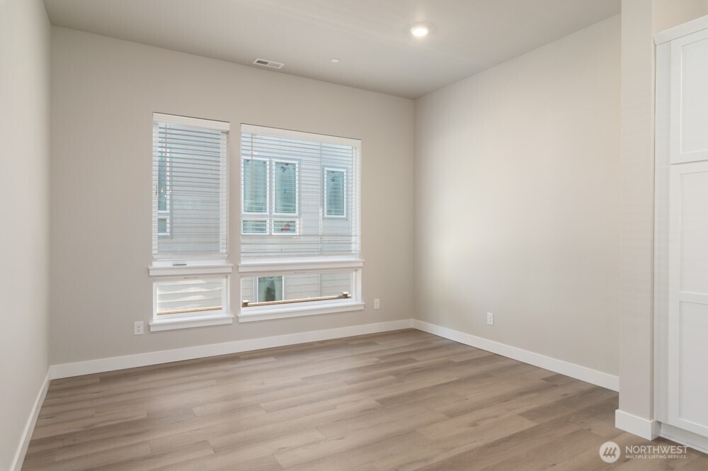 12814 66th Avenue S Seattle WA 98178