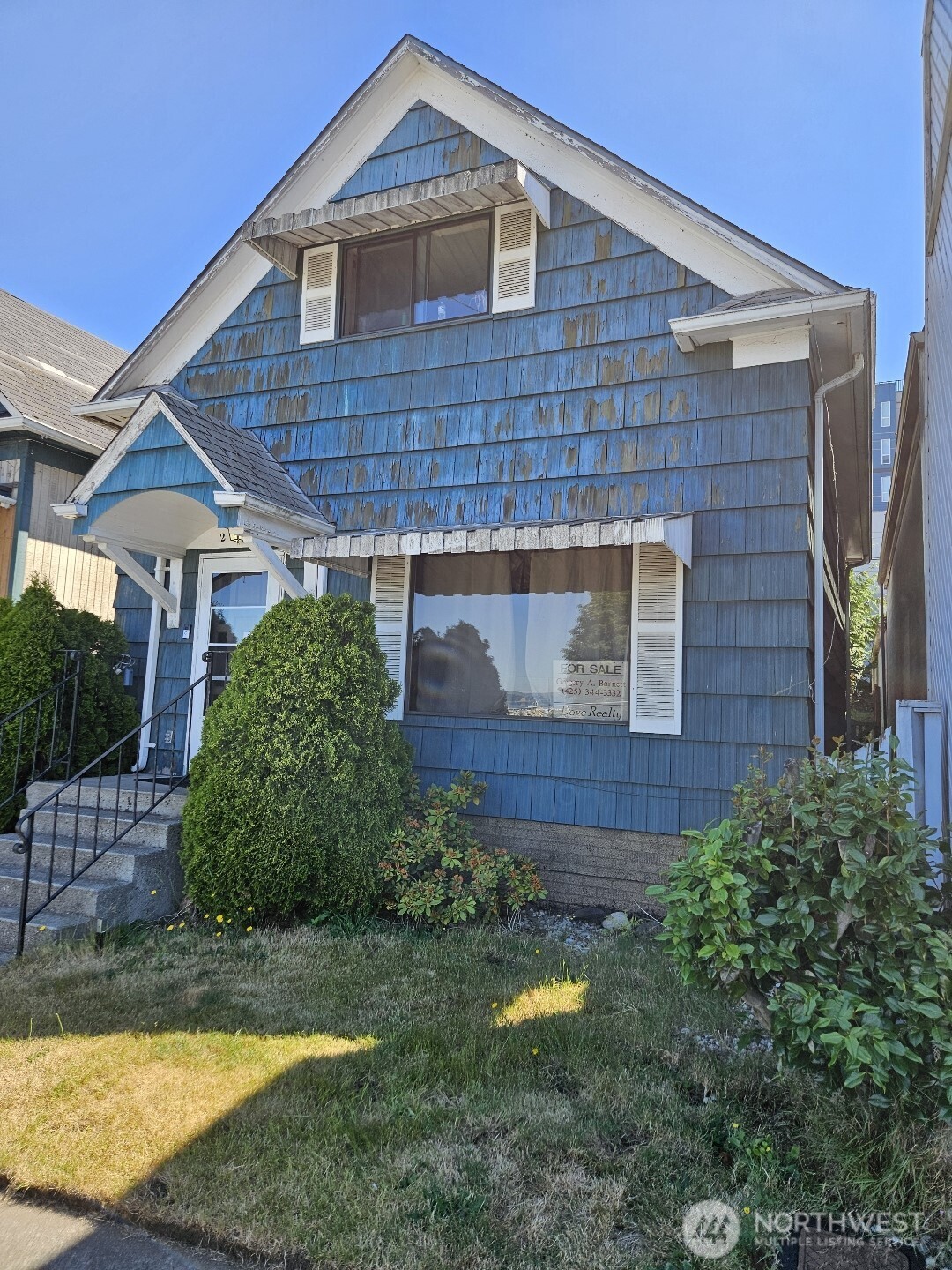 2811 W Marine View Drive Everett WA 98201