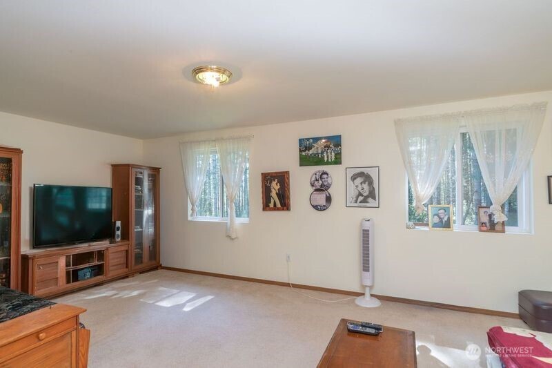 77 Chickadee Lane Quilcene WA 98376