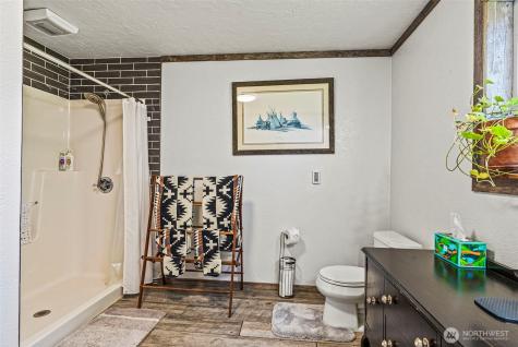 152 Simme Valley Lane Winlock WA 98596