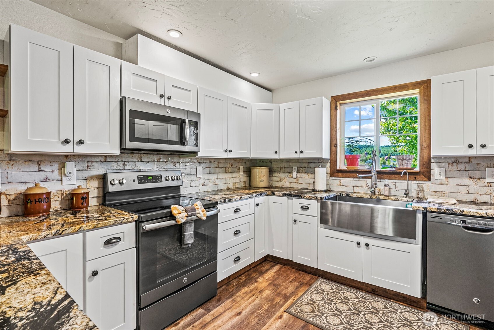 152 Simme Valley Lane Winlock WA 98596
