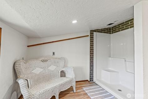 152 Simme Valley Lane Winlock WA 98596
