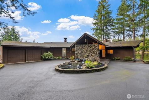 1970 Cambridge Lane SW Olympia WA 98512