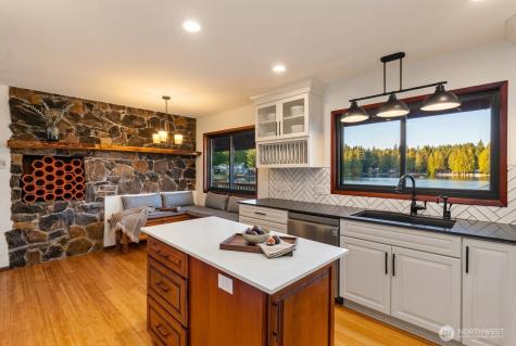 1970 Cambridge Lane SW Olympia WA 98512