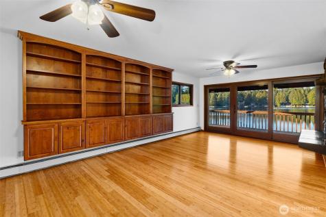 1970 Cambridge Lane SW Olympia WA 98512