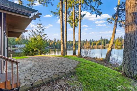 1970 Cambridge Lane SW Olympia WA 98512