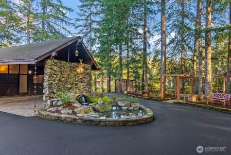 1970 Cambridge Lane SW Olympia WA 98512