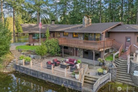 1970 Cambridge Lane SW Olympia WA 98512