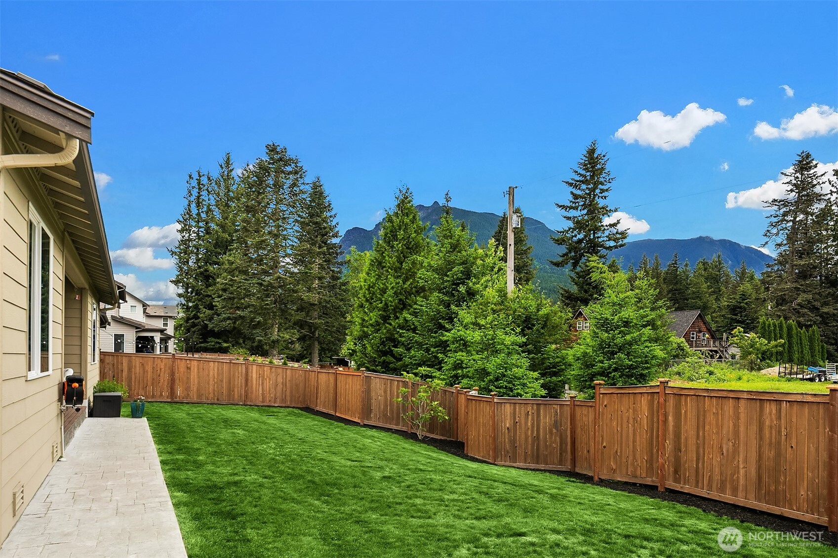 1796 Canyon Ave SE North Bend WA 98045