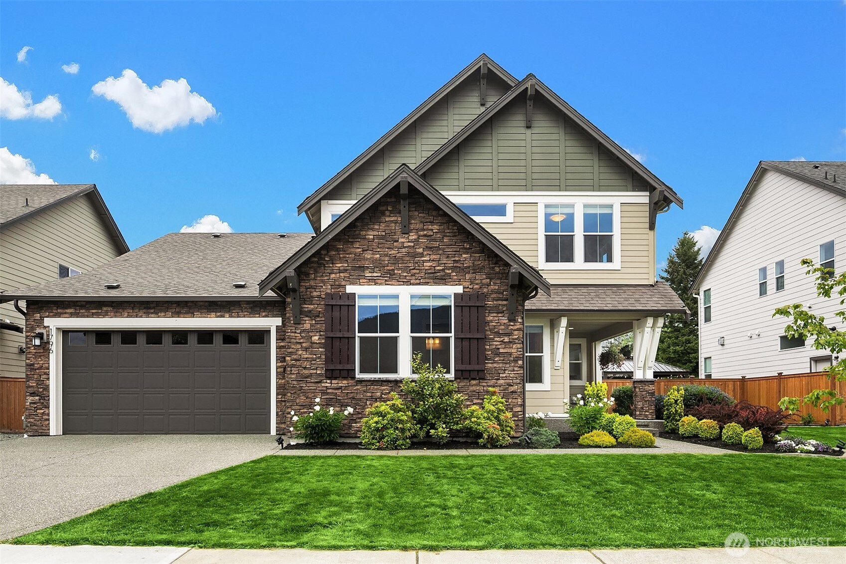 1796 Canyon Ave SE North Bend WA 98045