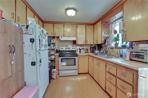 10717 Broadway Avenue S Tacoma WA 98444